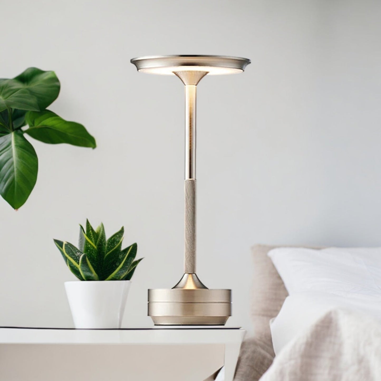 Cordless Modern Aura Table Lamp